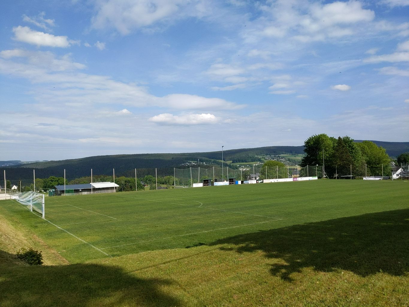 06 Rasenfläche Sportplatz Albernau